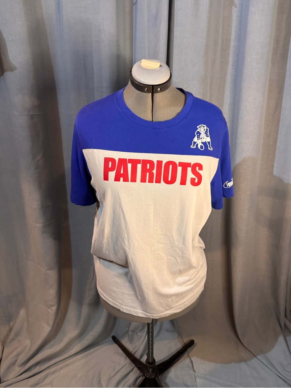 Nike Patriots Blue and White Logo Team Tee